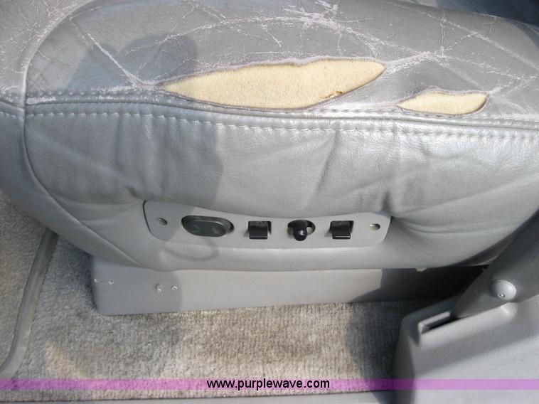 image for item 5221 1997 Chevrolet K2500 Suburban