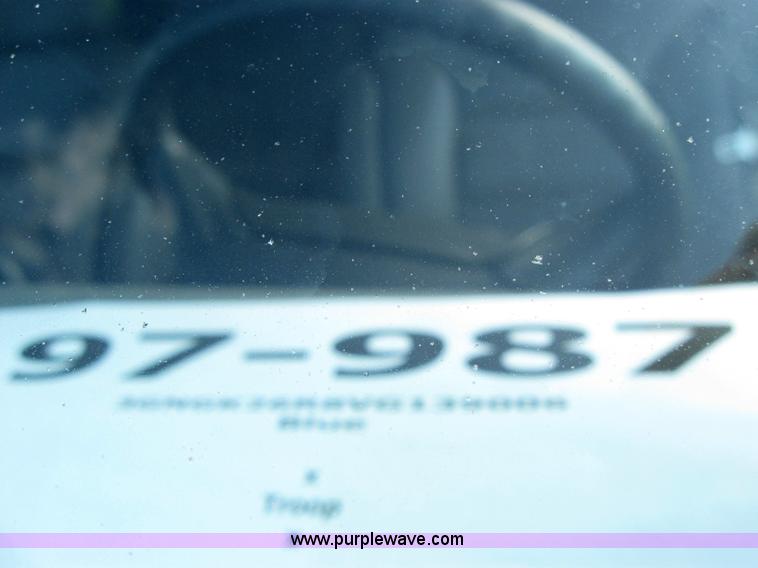 image for item 5221 1997 Chevrolet K2500 Suburban