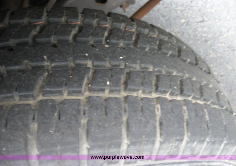 image for item 5222 1989 Dodge Ram Wagon B250