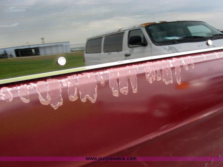 image for item 5222 1989 Dodge Ram Wagon B250