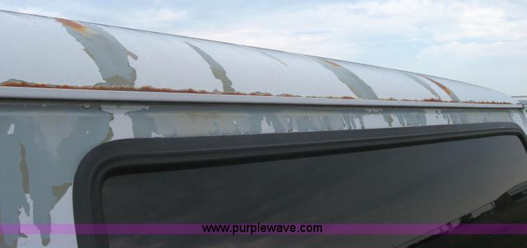 image for item 5223 2000 Dodge Ram Wagon B2500