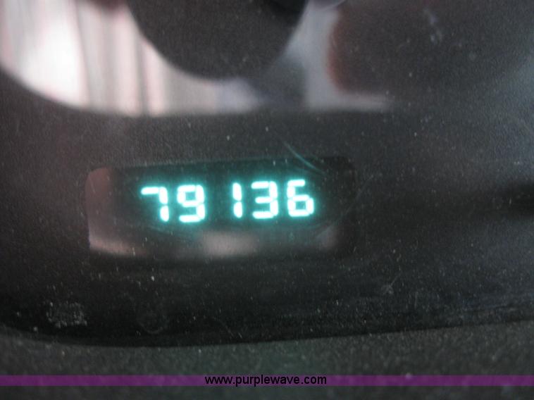 image for item 5223 2000 Dodge Ram Wagon B2500