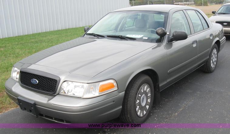 image for item 5226 2004 Ford Crown Victoria Police Interceptor