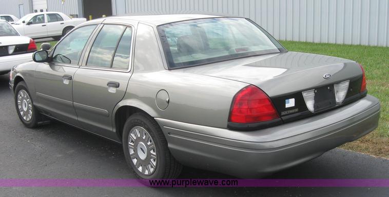 image for item 5226 2004 Ford Crown Victoria Police Interceptor