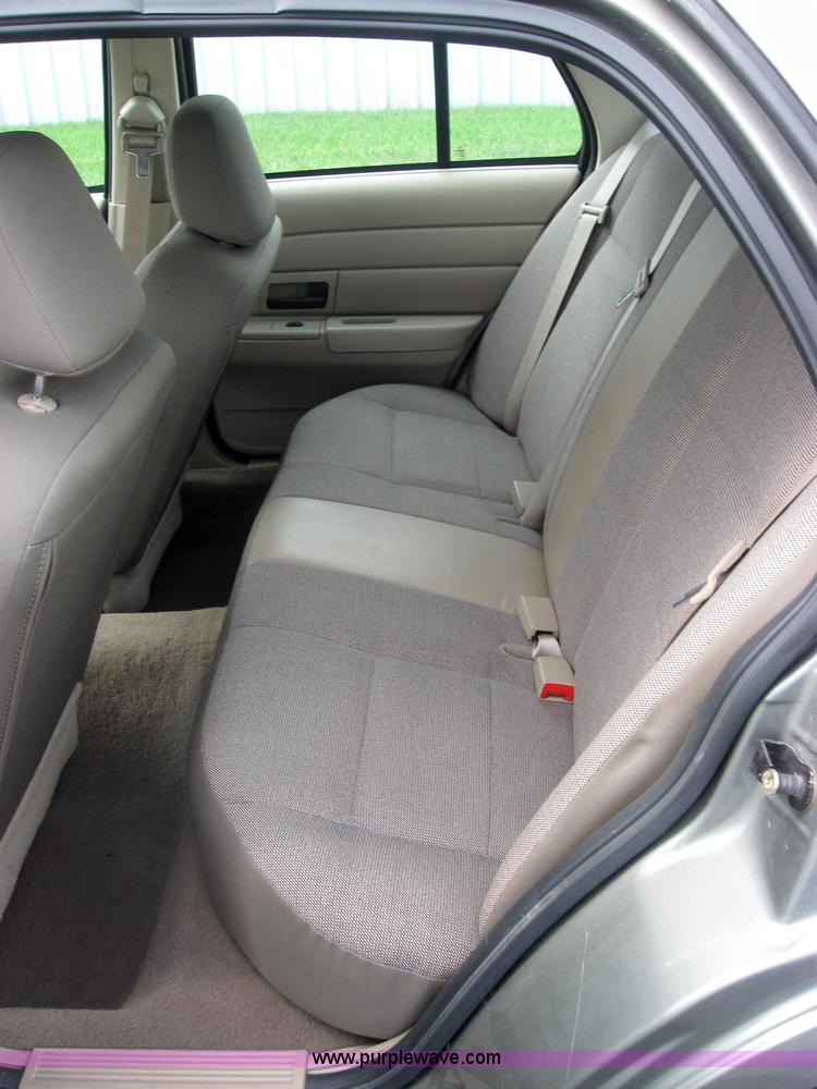 image for item 5226 2004 Ford Crown Victoria Police Interceptor