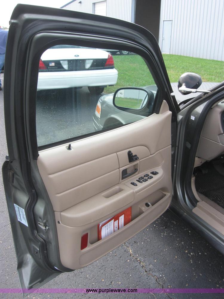 image for item 5226 2004 Ford Crown Victoria Police Interceptor