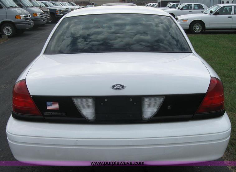 image for item 5227 2007 Ford Crown Victoria Police Interceptor