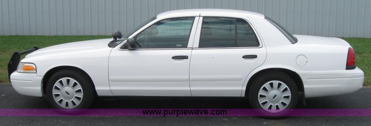 image for item 5227 2007 Ford Crown Victoria Police Interceptor