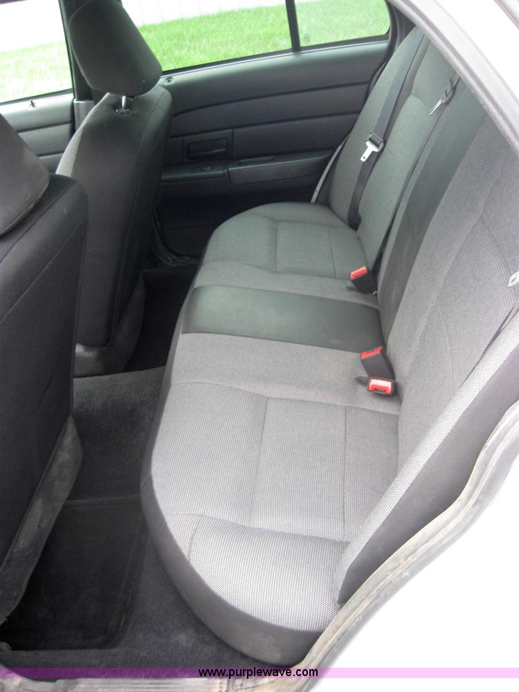 image for item 5227 2007 Ford Crown Victoria Police Interceptor