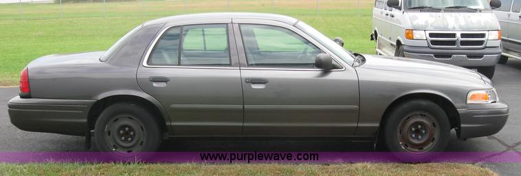 image for item 5228 2003 Ford Crown Victoria Police Interceptor