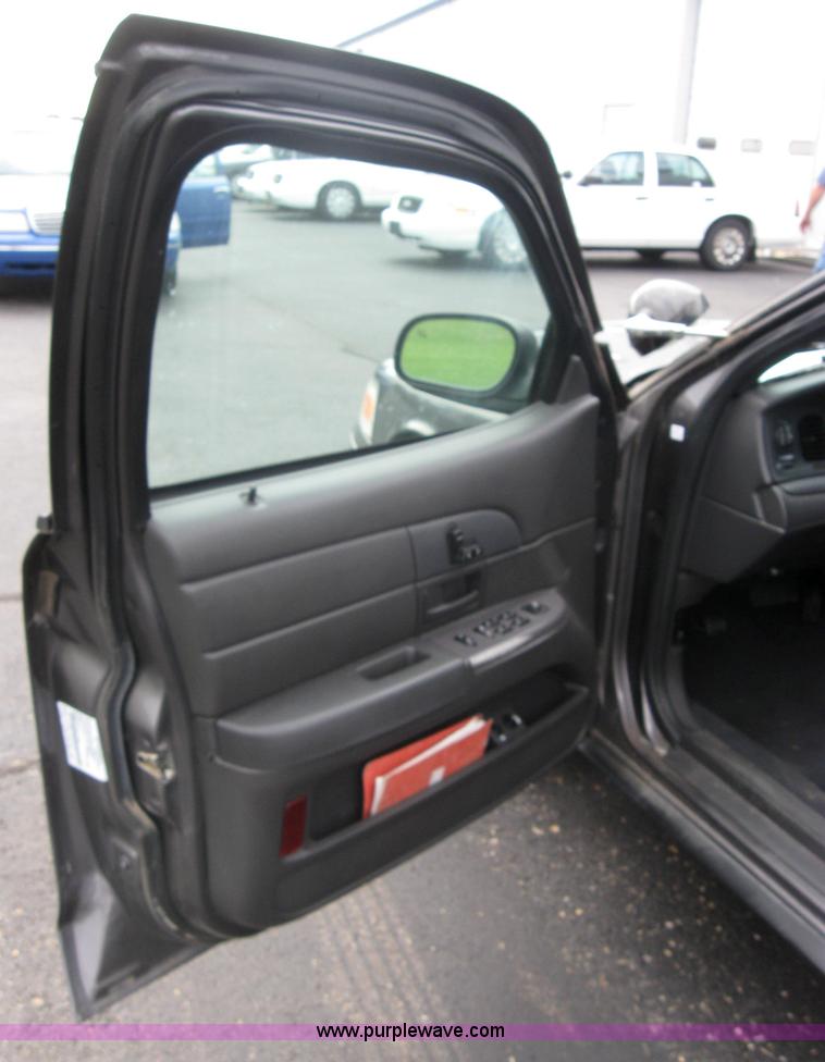 image for item 5228 2003 Ford Crown Victoria Police Interceptor