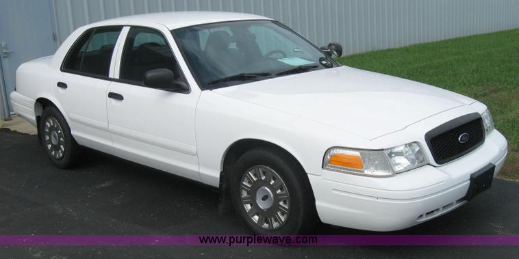 image for item 5229 2004 Ford Crown Victoria Police Interceptor