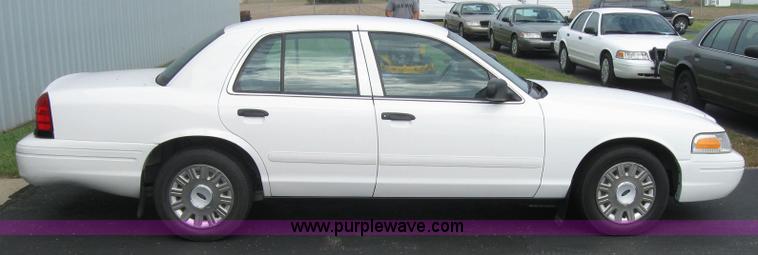 image for item 5229 2004 Ford Crown Victoria Police Interceptor
