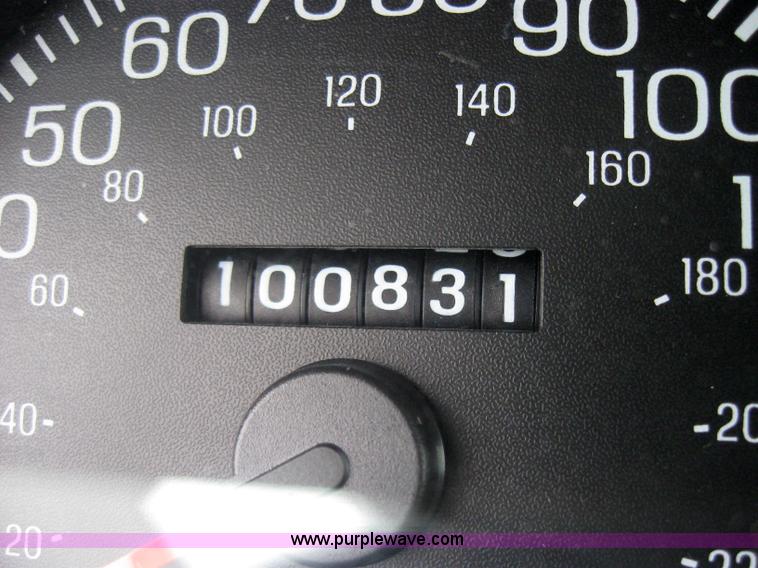 image for item 5229 2004 Ford Crown Victoria Police Interceptor