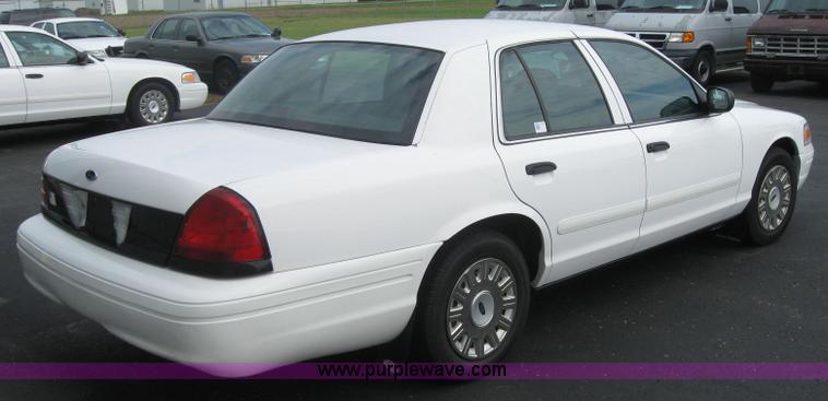 image for item 5231 2004 Ford Crown Victoria Police Interceptor