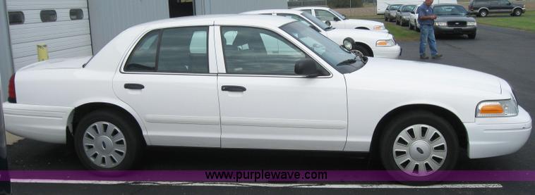 image for item 5232 2007 Ford Crown Victoria Police Interceptor