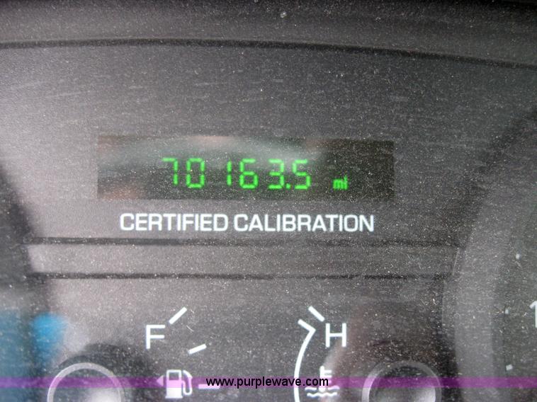 image for item 5232 2007 Ford Crown Victoria Police Interceptor