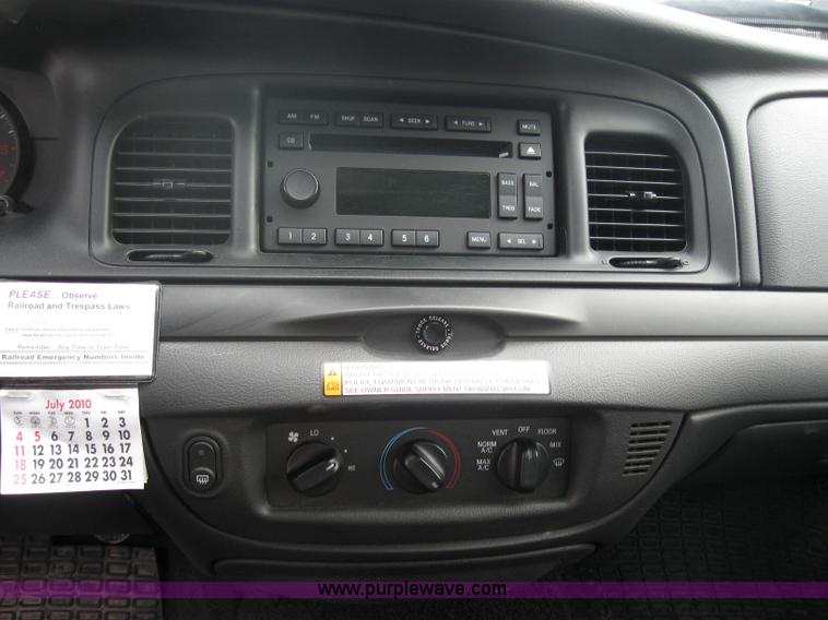 image for item 5233 2008 Ford Crown Victoria Police Interceptor