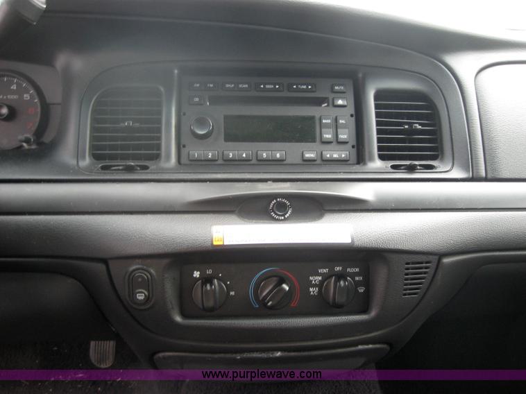 image for item 5234 2007 Ford Crown Victoria Police Interceptor