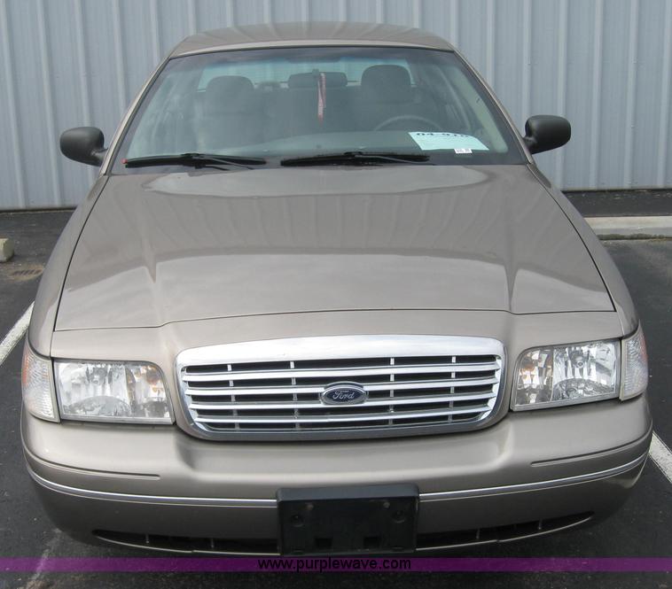 image for item 5235 2004 Ford Crown Victoria Police Interceptor