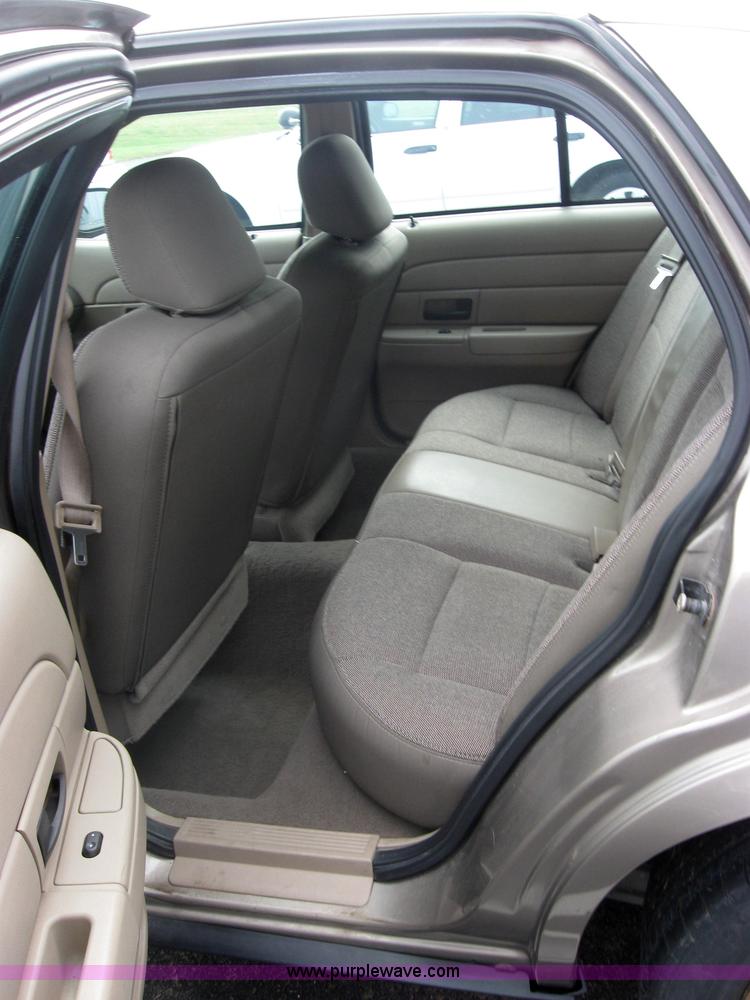 image for item 5235 2004 Ford Crown Victoria Police Interceptor