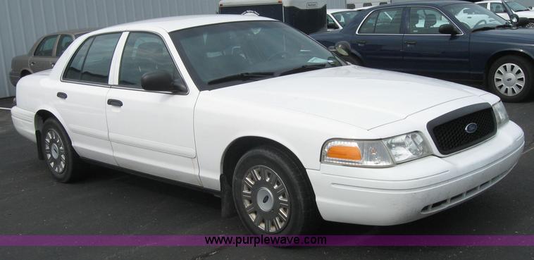 image for item 5236 2004 Ford Crown Victoria Police Interceptor