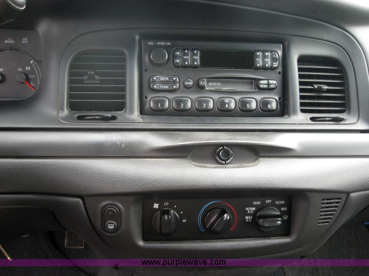 image for item 5236 2004 Ford Crown Victoria Police Interceptor