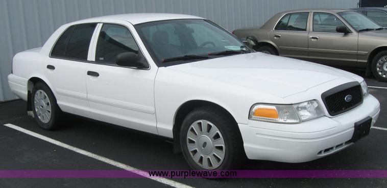 image for item 5237 2008 Ford Crown Victoria Police Interceptor