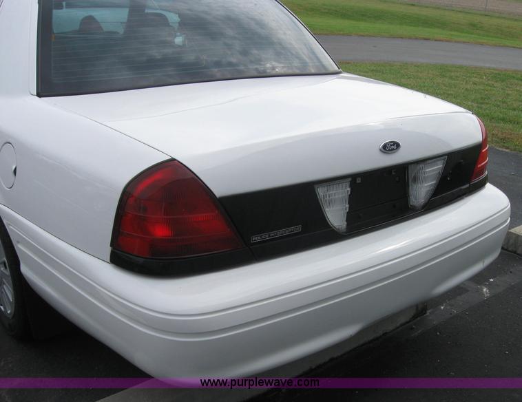image for item 5237 2008 Ford Crown Victoria Police Interceptor