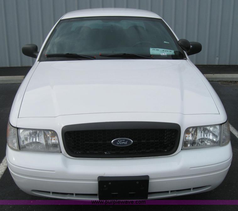 image for item 5237 2008 Ford Crown Victoria Police Interceptor