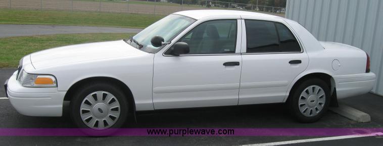 image for item 5237 2008 Ford Crown Victoria Police Interceptor