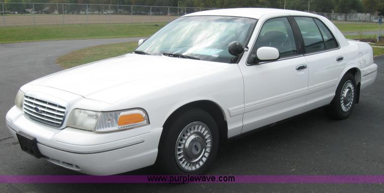 image for item 5238 2000 Ford Crown Victoria Police Interceptor