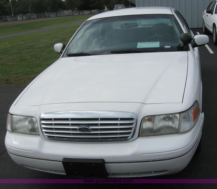 image for item 5238 2000 Ford Crown Victoria Police Interceptor
