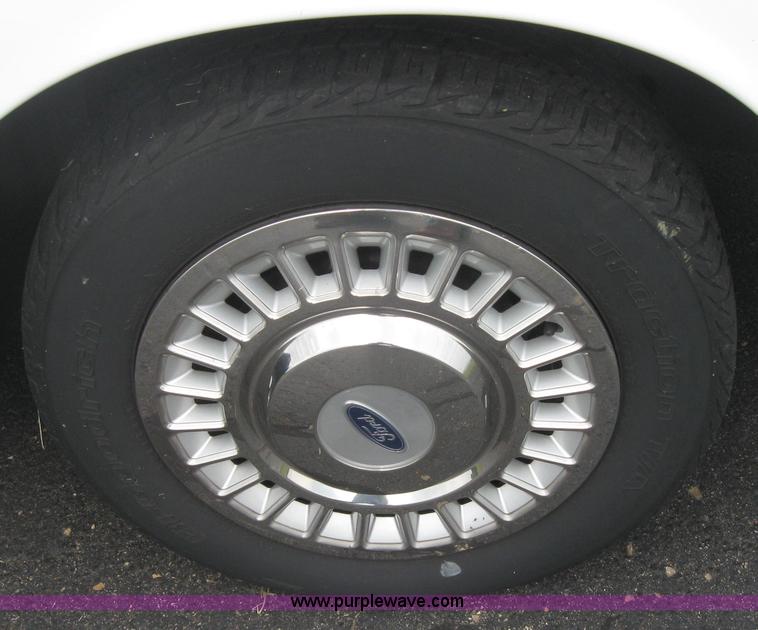 image for item 5238 2000 Ford Crown Victoria Police Interceptor