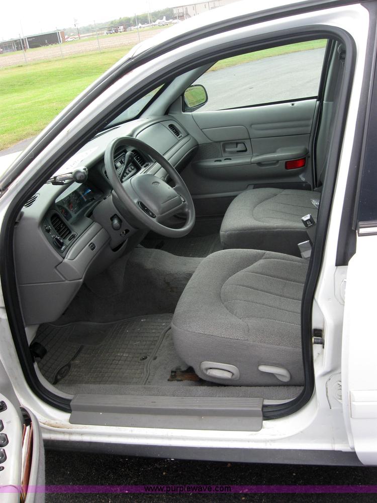 image for item 5238 2000 Ford Crown Victoria Police Interceptor