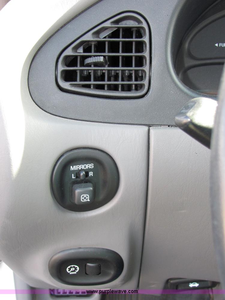 image for item 2100 1997 Ford Escort LX