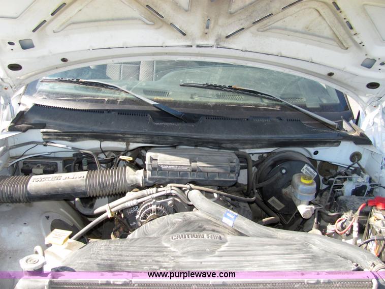 image for item 2101 1999 Dodge Ram 1500 pickup truck