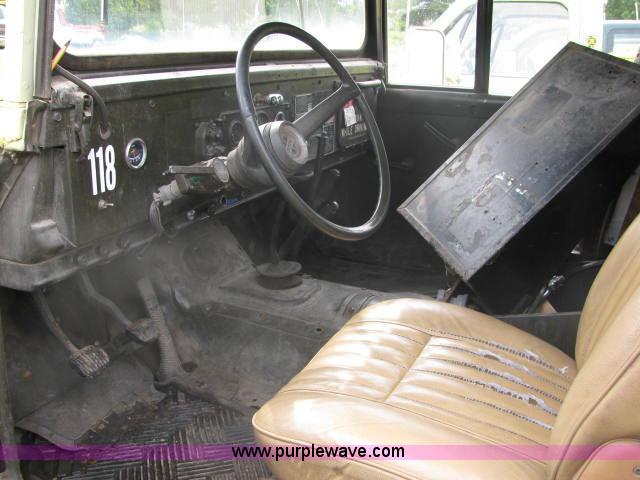 image for item 2587 1969 Jeep Kiser 1-1/4 ton truck