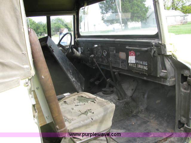 image for item 2587 1969 Jeep Kiser 1-1/4 ton truck