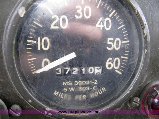 image for item 2587 1969 Jeep Kiser 1-1/4 ton truck