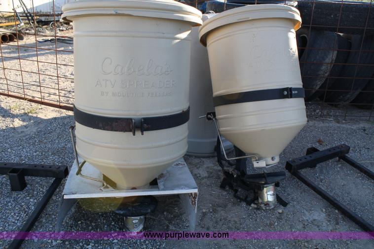 (2) Cabela's ATV spreaders in Oskaloosa, KS Item 4719 sold Purple Wave