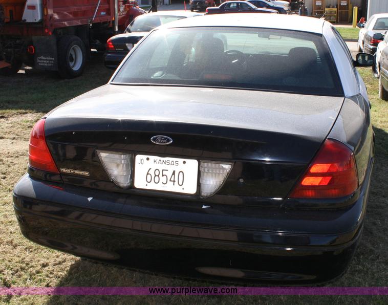 image for item 4801 2007 Ford Crown Victoria Police Interceptor