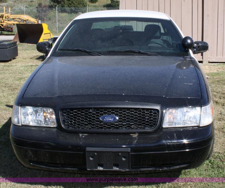image for item 4801 2007 Ford Crown Victoria Police Interceptor