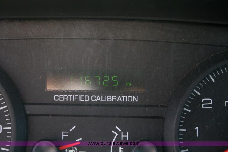 image for item 4801 2007 Ford Crown Victoria Police Interceptor