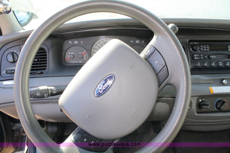 image for item 4802 2005 Ford Crown Victoria Police Interceptor