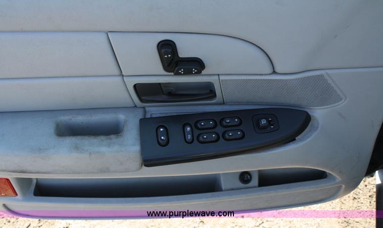image for item 4802 2005 Ford Crown Victoria Police Interceptor