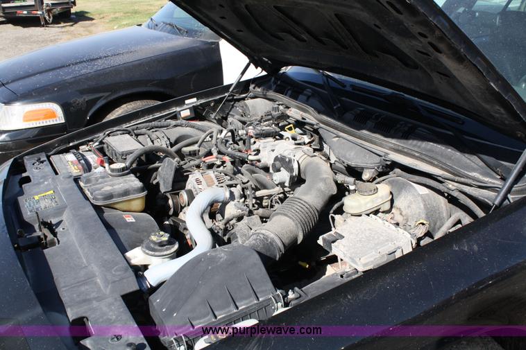 image for item 4802 2005 Ford Crown Victoria Police Interceptor