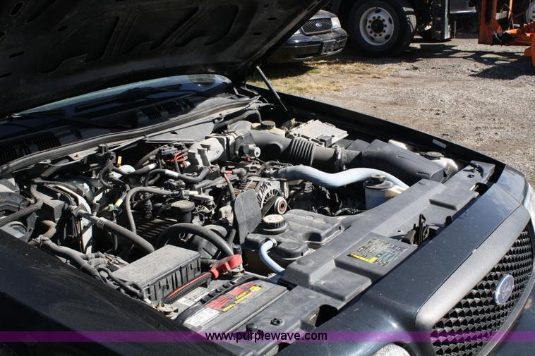 image for item 4802 2005 Ford Crown Victoria Police Interceptor