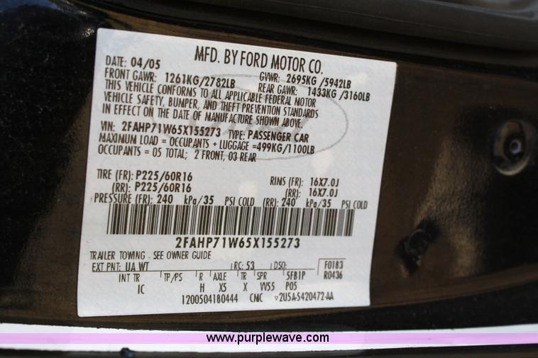 image for item 4802 2005 Ford Crown Victoria Police Interceptor