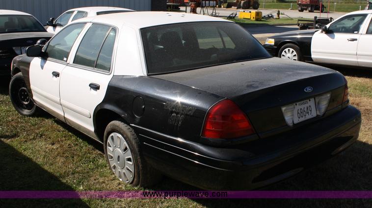 image for item 4803 2007 Ford Crown Victoria Police Interceptor